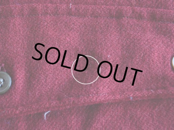 左胸ポケットフラップに僅かな虫食い。