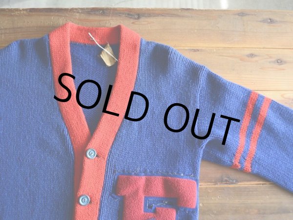 画像4: 1940s PRINCETON ツートンレタードカーディガン　 実寸M  (4)