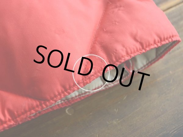 バック裾に僅かなダメージ。