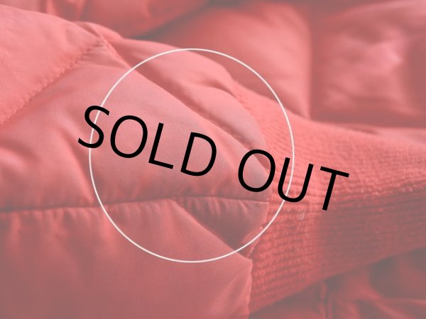 右袖口に薄ら汚れ。