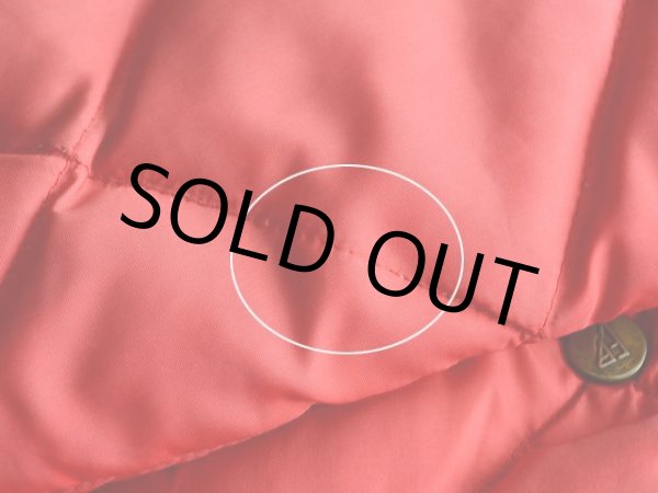 左袖口付近にステッチホツレ。