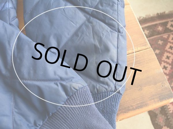 袖口に薄ら汚れ。