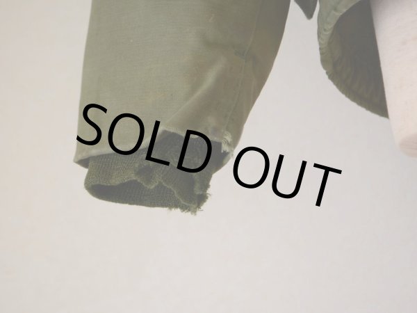 袖口に少々ダメージ。