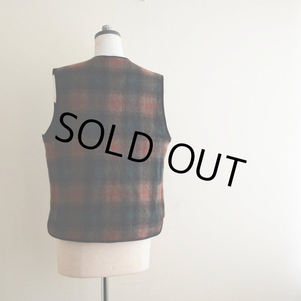 画像2: 1990s Woolrich モヘア×ウールベスト  表記M  (2)