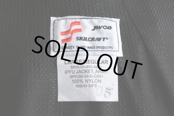 画像19: 1990s US.ARMY IPFU ナイロントレーニングジャケット　 表記LARGE-REGULAR  (19)