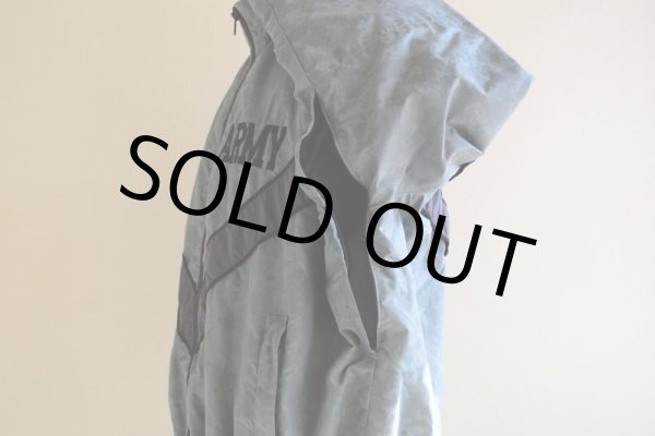 画像14: 2010s US.ARMY PFU ナイロントレーニングジャケット　 全面ACU迷彩リフレクト　 表記MEDIUM-REGULAR  (14)