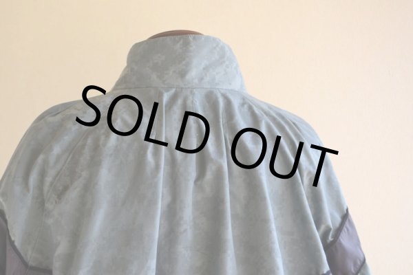 画像17: 2010s US.ARMY PFU ナイロントレーニングジャケット　 全面ACU迷彩リフレクト　 表記MEDIUM-REGULAR  (17)