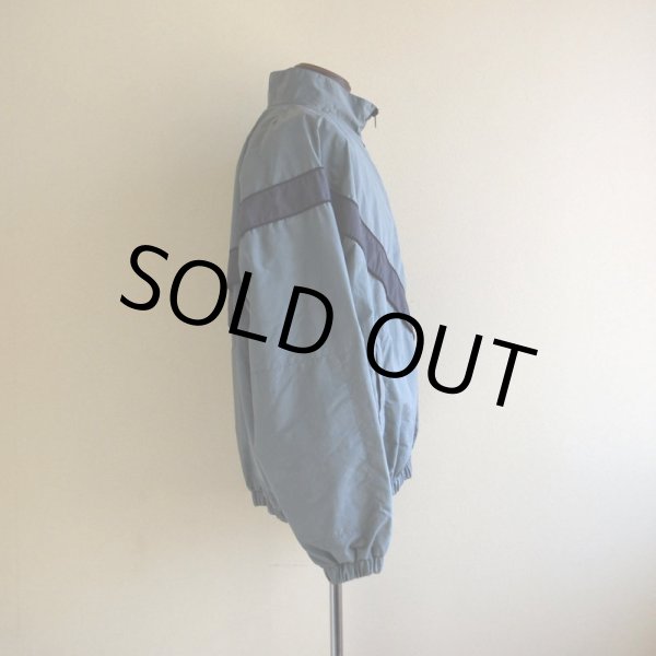 画像2: 2010s US.ARMY PFU ナイロントレーニングジャケット　 全面ACU迷彩リフレクト　 表記MEDIUM-REGULAR  (2)