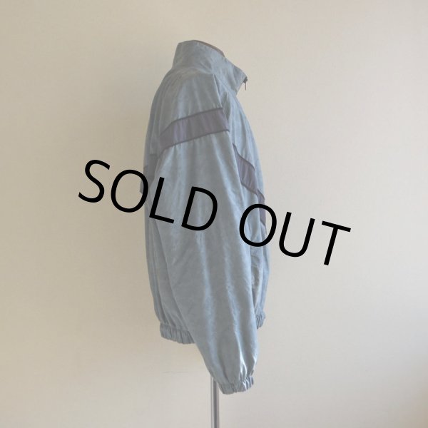 画像2: 2010s US.ARMY PFU ナイロントレーニングジャケット　 全面ACU迷彩リフレクト　 表記MEDIUM-REGULAR  (2)