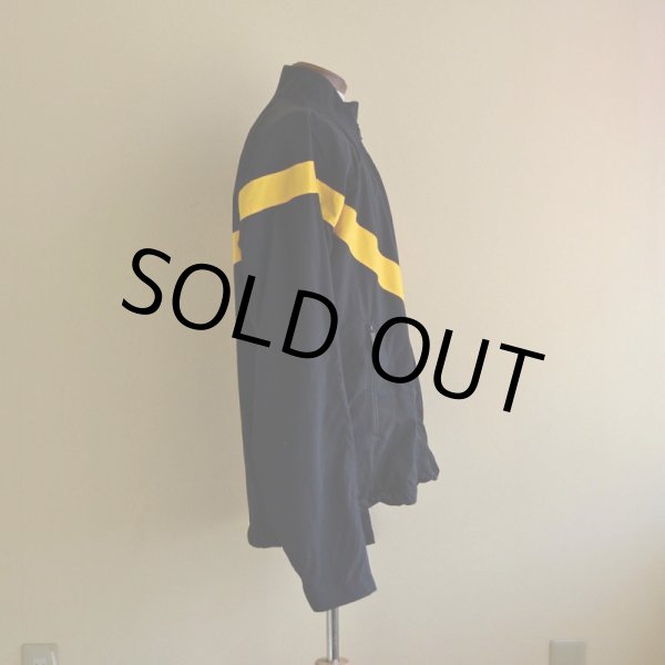 画像2: 2010s US.ARMY APFU ナイロントレーニングジャケット　 表記MEDIUM-LONG  (2)