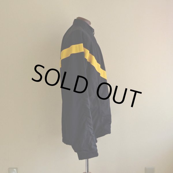 画像2: 2010s US.ARMY APFU ナイロントレーニングジャケット　 表記MEDIUM-LONG  (2)