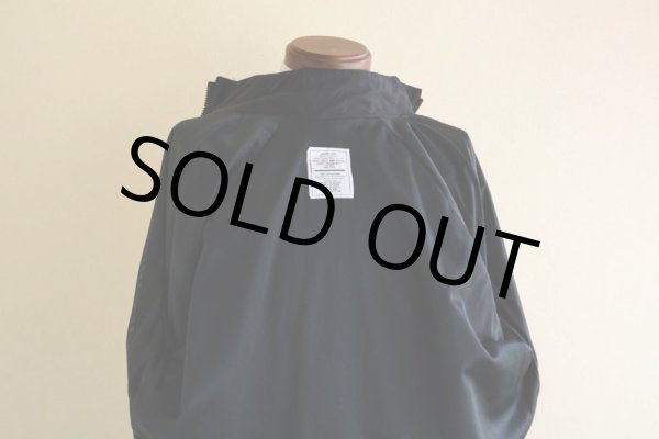 画像15: 2010s US.ARMY APFU ナイロントレーニングジャケット　 表記MEDIUM-LONG  (15)