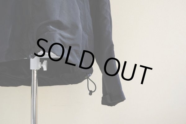 画像9: 2010s US.ARMY APFU ナイロントレーニングジャケット　 表記MEDIUM-REGULAR  (9)