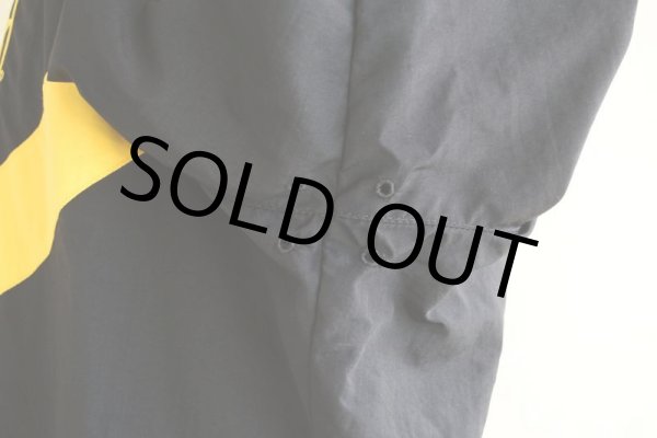 画像12: 2010s US.ARMY APFU ナイロントレーニングジャケット　 表記MEDIUM-LONG  (12)