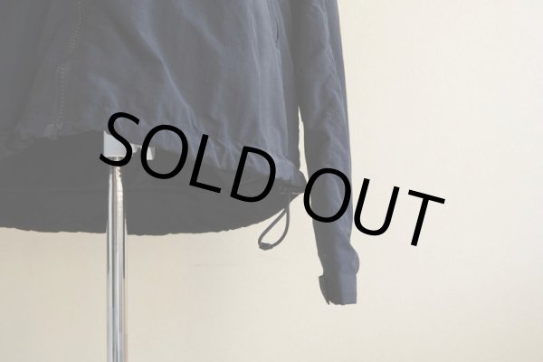 画像9: 2010s US.ARMY APFU ナイロントレーニングジャケット　 表記MEDIUM-LONG  (9)