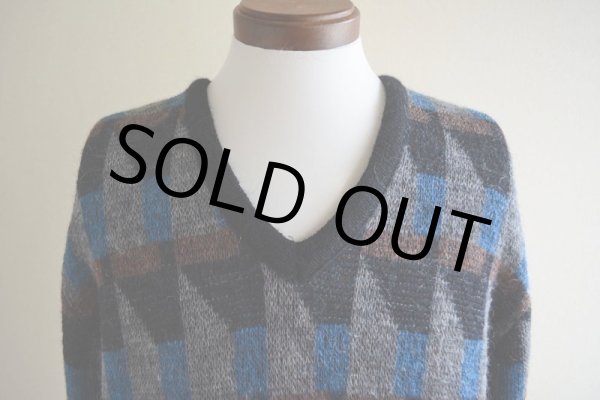 画像8: 1970s PENDLETON Vネックウールセーター  表記L  (8)