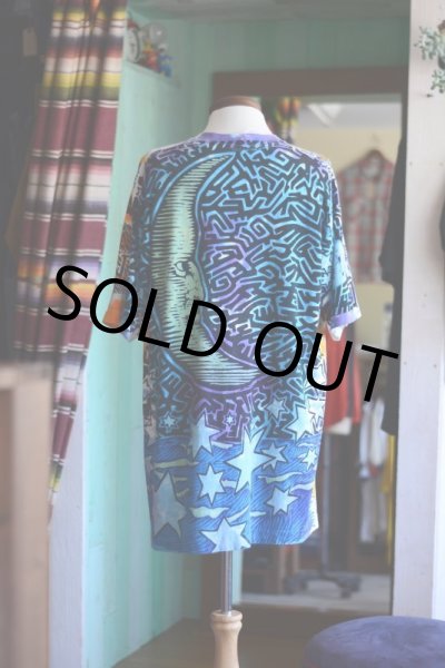 画像3: 1990s LIQUID BLUE SUN & MOON 総柄Tシャツ  表記XL  (3)