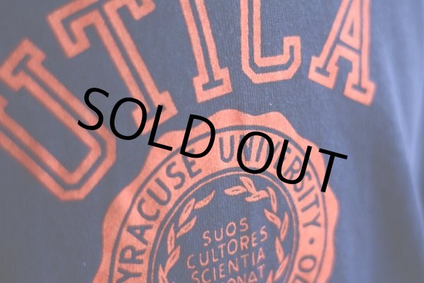 画像5: 1980s UTICA COLLEGE カレッジスウェット  フロッキープリント  実寸L  (5)