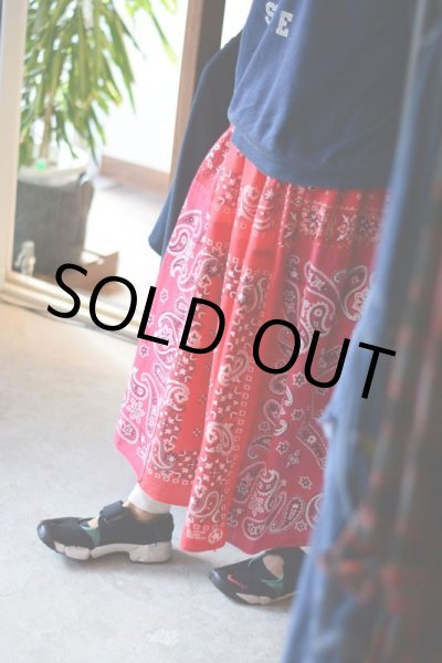 画像2: VINTAGE Bandana Skirt /RED　 [HamburgCafe ORIGINAL RE-MAKE]  (2)