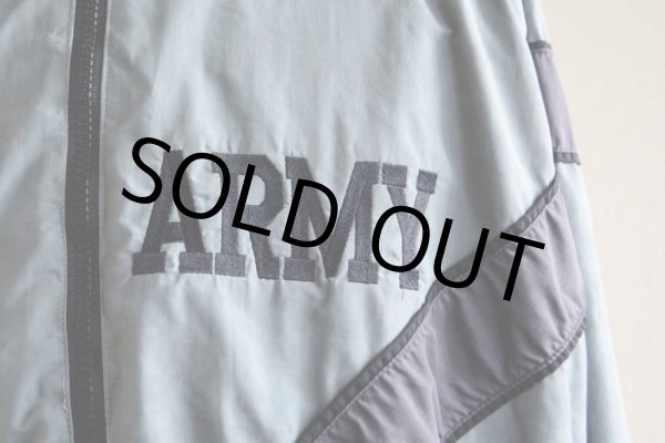 画像6: 2000s US.ARMY IPFU ナイロントレーニングジャケット　 全面ACU迷彩リフレクト　 表記MEDIUM-REGULAR  (6)