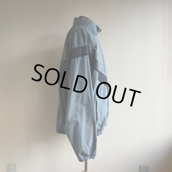 画像2: 2000s US.ARMY IPFU ナイロントレーニングジャケット　 表記LARGE-REGULAR  (2)