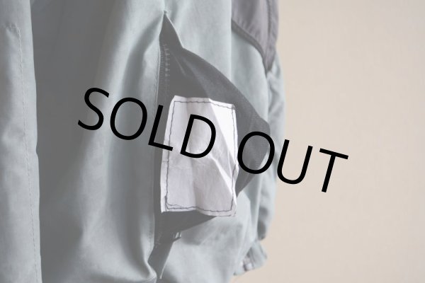 画像9: 2000s US.ARMY IPFU ナイロントレーニングジャケット　 全面ACU迷彩リフレクト　 表記MEDIUM-REGULAR  (9)