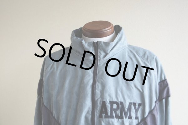 画像5: 2000s US.ARMY IPFU ナイロントレーニングジャケット  全面ACU迷彩リフレクト  表記MEDIUM-REGULAR  (5)