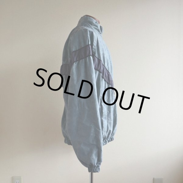 画像2: 2000s US.ARMY IPFU ナイロントレーニングジャケット  全面ACU迷彩リフレクト  表記MEDIUM-REGULAR  (2)