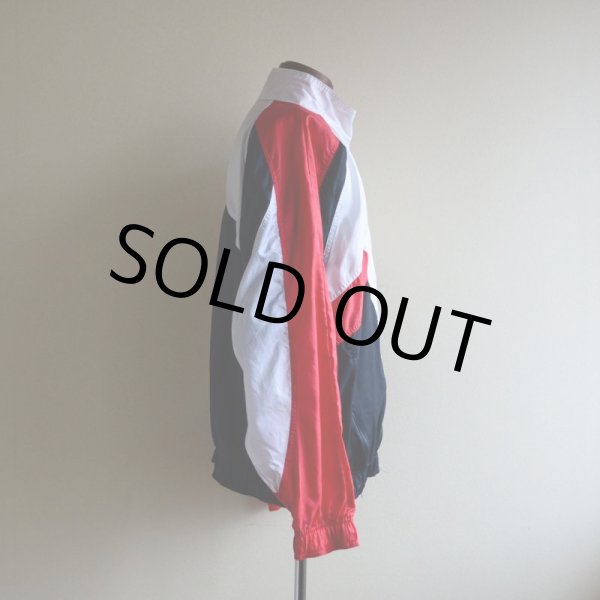 画像2: 1990s NIKE ナイロンジャケット  表記L  (2)