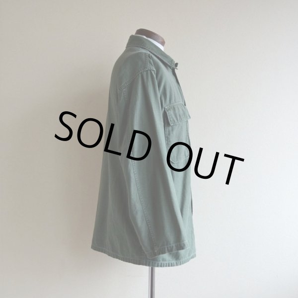 画像2: 1960s US.ARMY ユーティリティシャツ  OG107 1st  実寸M  (2)