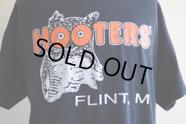 画像7: 1990s HOOTERS 両面プリントTシャツ　 表記L  (7)