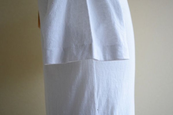 画像8: 1980s FRUIT OF THE LOOM プレーンTシャツ  100% COTTON  表記M  (8)