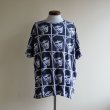 画像1: 1990s ELVIS PRESLEY 総柄プリントTシャツ　 実寸L  (1)