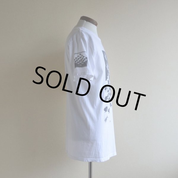 画像2: M.C.Escher Tシャツ　 "Sky and Water I"　 表記L  (2)