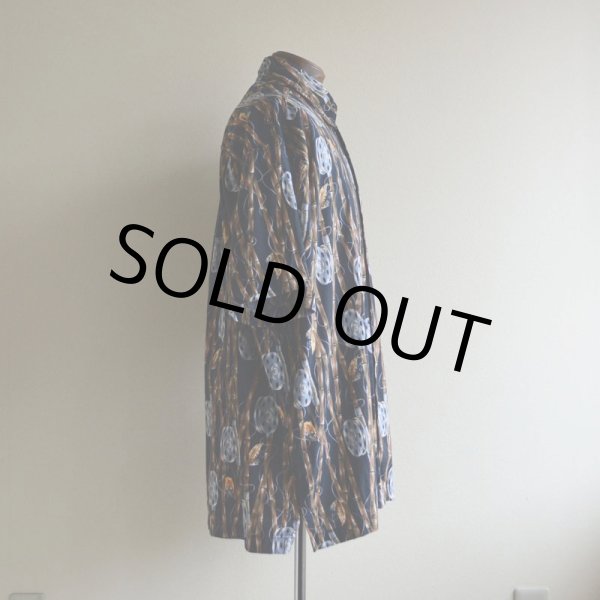 画像2: 1990s HIGH SEAS フライフィッシング柄 コットンシャツ  MADE IN USA  表記L  (2)