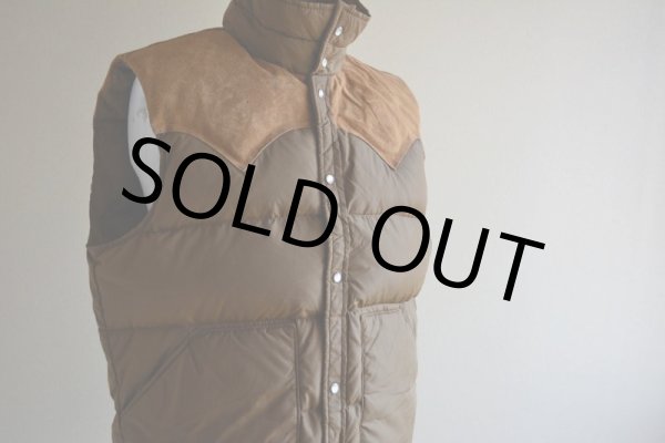 画像9: 1970s Woolrich レザーヨークダウンベスト  表記L  (9)