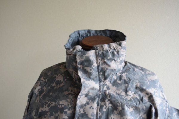 画像7: 2000s US.ARMY ECWCS GEN2 ゴアテックスパーカー  "ACU迷彩"  表記SMALL-REGULAR  (7)