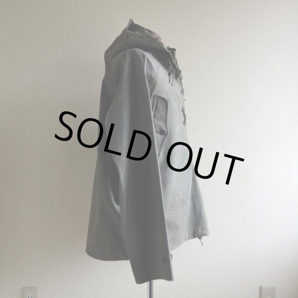 画像2: 1950s US.NAVY レインパーカー  表記MEDIUM  (2)