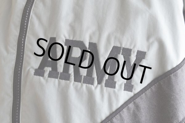 画像8: 2000s US.ARMY PFU ナイロントレーニングジャケット  表記SMALL-REGULAR  (8)