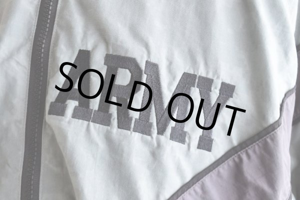 画像8: 2000s US.ARMY PFU ナイロントレーニングジャケット  "全面ACU迷彩リフレクト"  表記MEDIUM-REGULAR  (8)