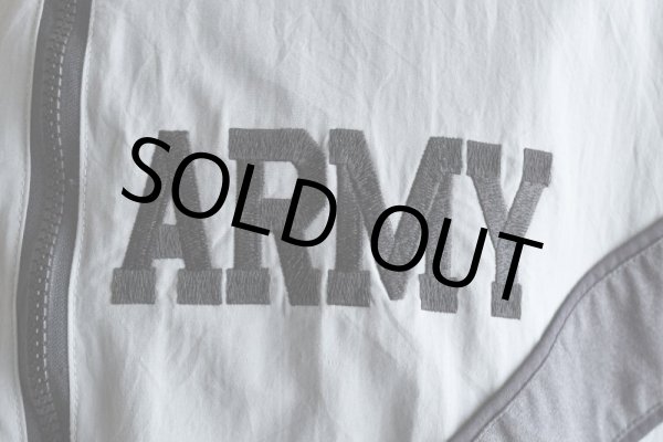 画像9: 1990s US.ARMY IPFU ナイロントレーニングジャケット  表記MEDIUM-REGULAR  (9)