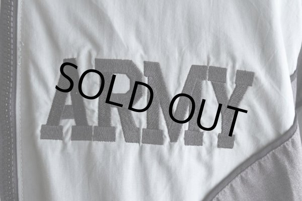 画像9: 1990s US.ARMY IPFU ナイロントレーニングジャケット  表記LARGE-LONG  (9)