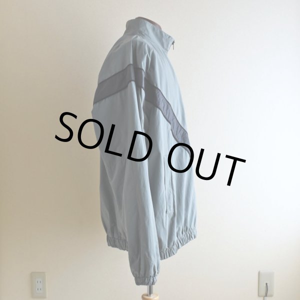 画像2: 1990s US.ARMY IPFU ナイロントレーニングジャケット  表記LARGE-LONG  (2)