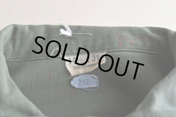 画像5: 1960s US.ARMY OG107 ユーティリティシャツ  "3rd"  表記14 1/2×31  (5)