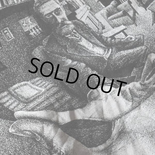 画像6: M.C.ESCHER アートTシャツ　 「写像球体を持つ手」　 表記XL  (6)