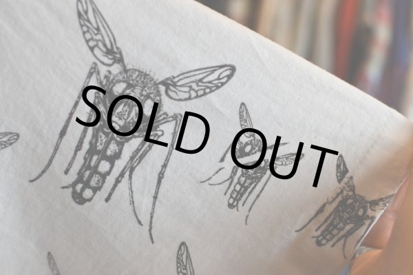 画像11: 1990s MOSQUITO Got Ya! 総柄Tシャツ  "MADE IN USA"  表記XXL  (11)