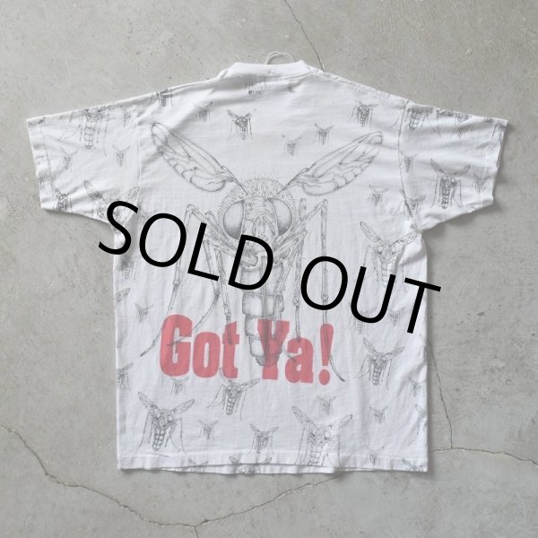 画像2: 1990s MOSQUITO Got Ya! 総柄Tシャツ  "MADE IN USA"  表記XXL  (2)