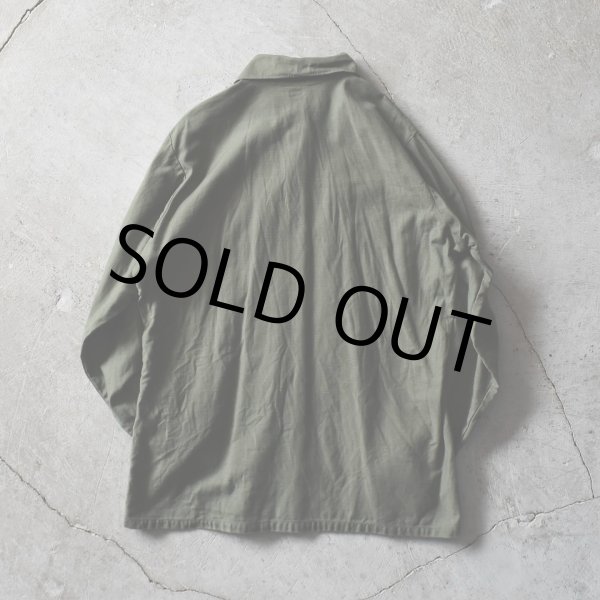 画像2: 1970s US.ARMY OG107 ユーティリティシャツ  "MINT CONDITION"  表記16 1/2×34  (2)