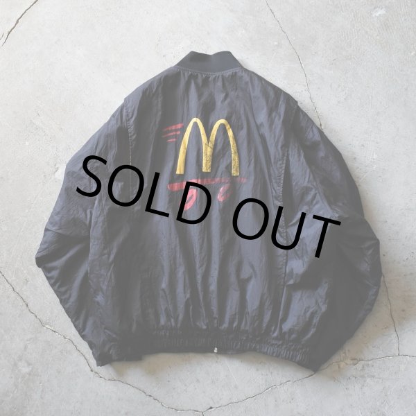 画像2: 1990s McDonald's 中綿ナイロンジャケット　 表記XL  (2)