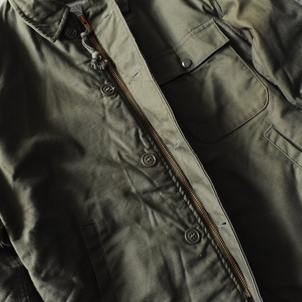 画像8: "DEAD STOCK" 　1980s US.NAVY A-2デッキジャケット　 表記SMALL  (8)